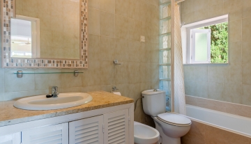 Resa Estates Ibiza Can Furnet villa to renovate for sale views bathroom 2.jpg